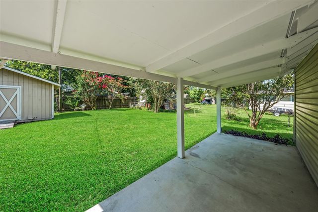 613 Grantham Road, Baytown, TX 77521