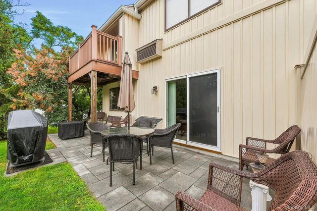 1 Kings Court A, Mohegan Lake, NY 10547