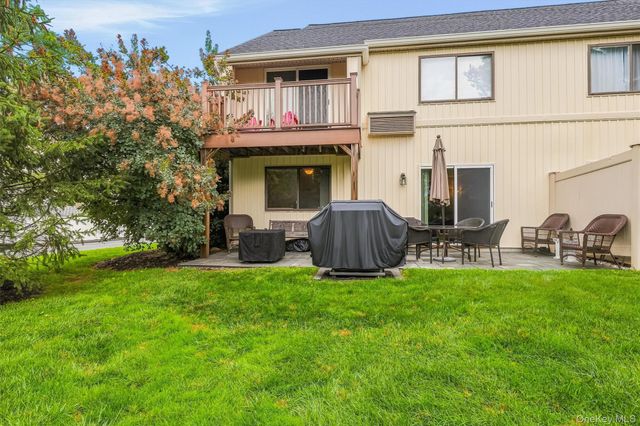 1 Kings Court A, Mohegan Lake, NY 10547