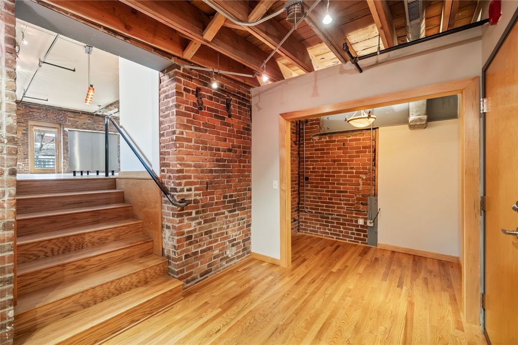 301 E Court Avenue 203, Des Moines, IA 50309