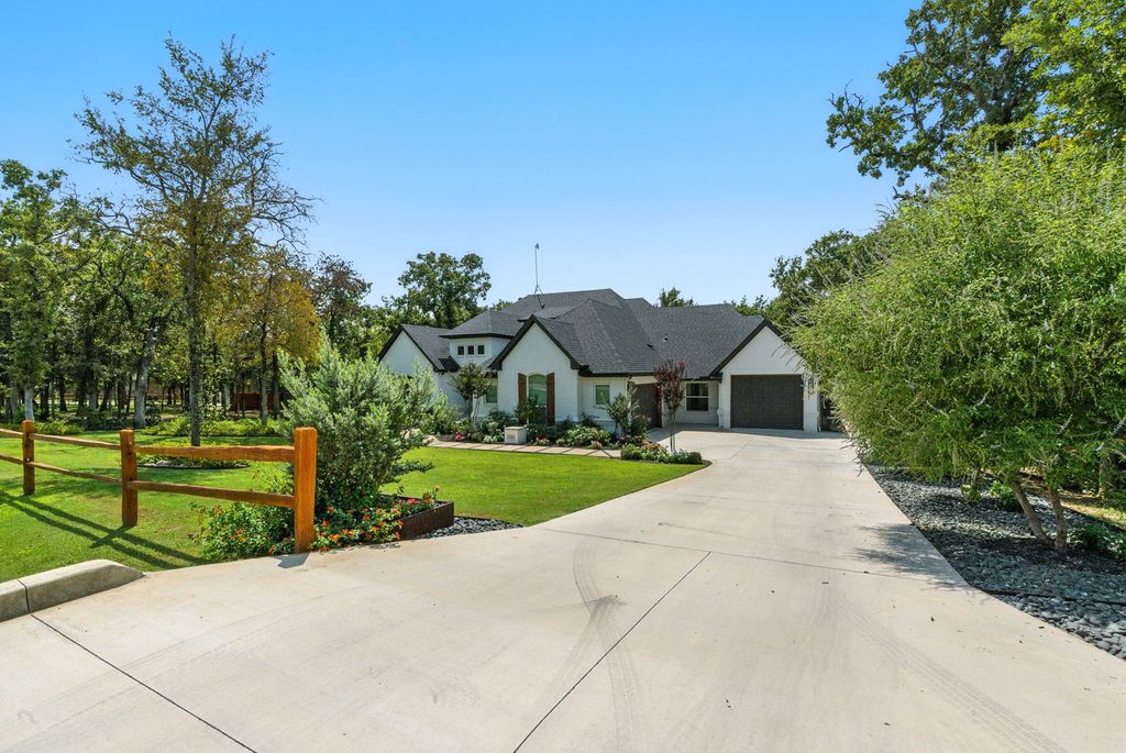 1001 Trinity Oaks Road, Weatherford, TX 76087 — photo 2