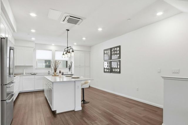 6709 Magnetic Loop, San Jose, CA 95119