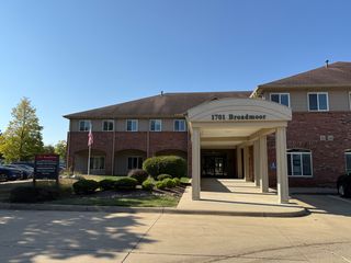 1701 Broadmoor Drive 230, Champaign, IL 61821