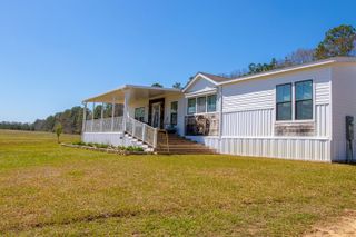 8320 Beaver Creek Road, Baker, FL 32531