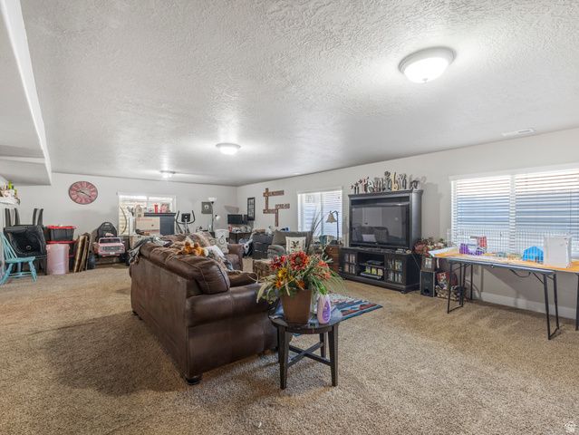 7787 N SECRETARIAT RD, Eagle Mountain, UT 84005