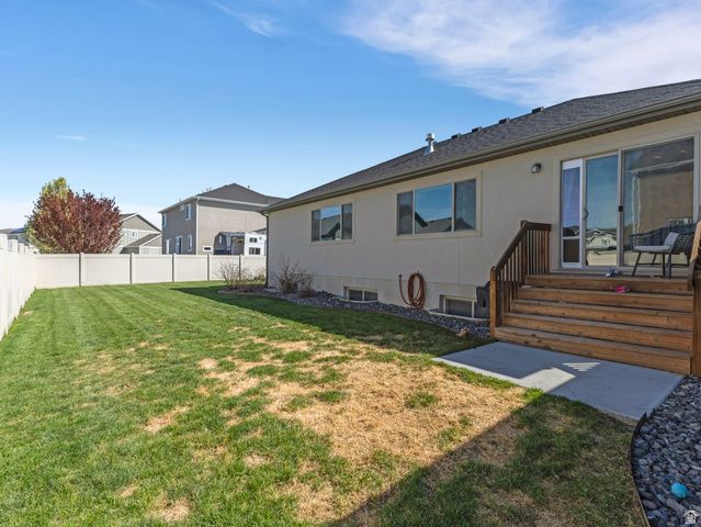 7787 N SECRETARIAT RD, Eagle Mountain, UT 84005