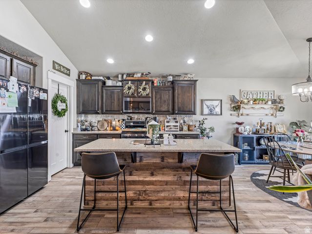 7787 N SECRETARIAT RD, Eagle Mountain, UT 84005