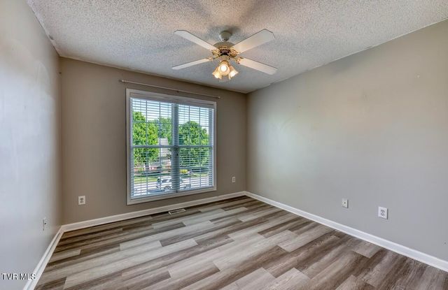 183 Royal Oaks Drive, Jonesborough, TN 37659