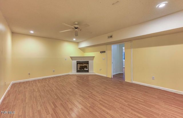 183 Royal Oaks Drive, Jonesborough, TN 37659