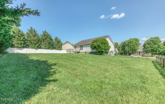 183 Royal Oaks Drive, Jonesborough, TN 37659