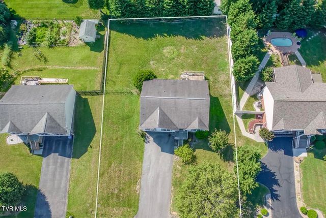 183 Royal Oaks Drive, Jonesborough, TN 37659