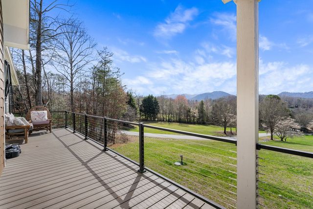 193 Mountain Harbour Drive, Hayesville, NC 28904