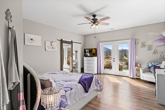 193 Mountain Harbour Drive, Hayesville, NC 28904