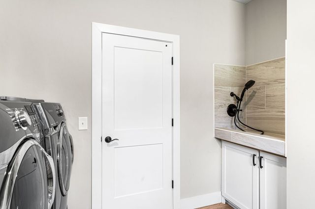 193 Mountain Harbour Drive, Hayesville, NC 28904