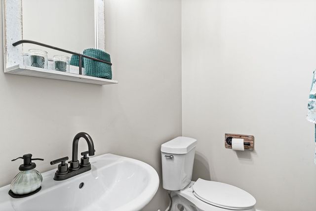 193 Mountain Harbour Drive, Hayesville, NC 28904