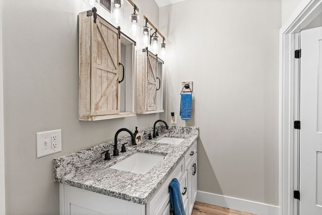 193 Mountain Harbour Drive, Hayesville, NC 28904