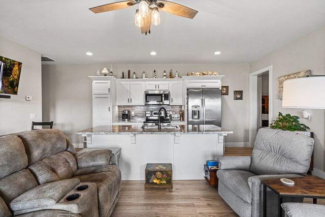 193 Mountain Harbour Drive, Hayesville, NC 28904