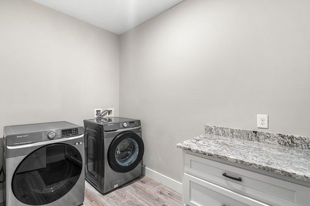 193 Mountain Harbour Drive, Hayesville, NC 28904