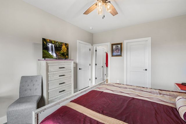 193 Mountain Harbour Drive, Hayesville, NC 28904