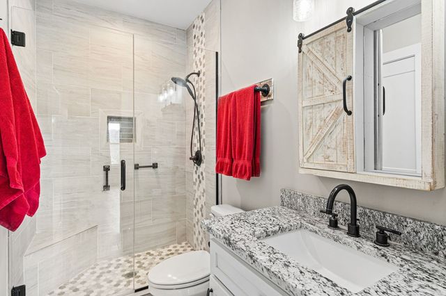 193 Mountain Harbour Drive, Hayesville, NC 28904