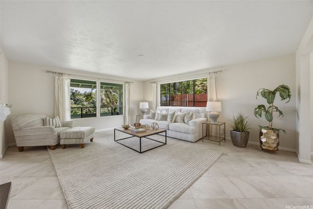 47-544 Melekula Road A, Kaneohe, HI 96744