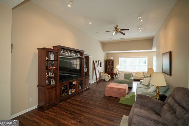 1615 James Wilson Drive, Vidalia, GA 30474