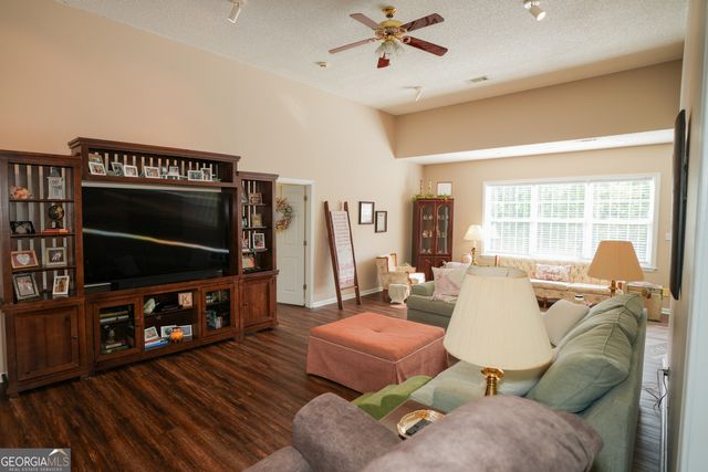 1615 James Wilson Drive, Vidalia, GA 30474