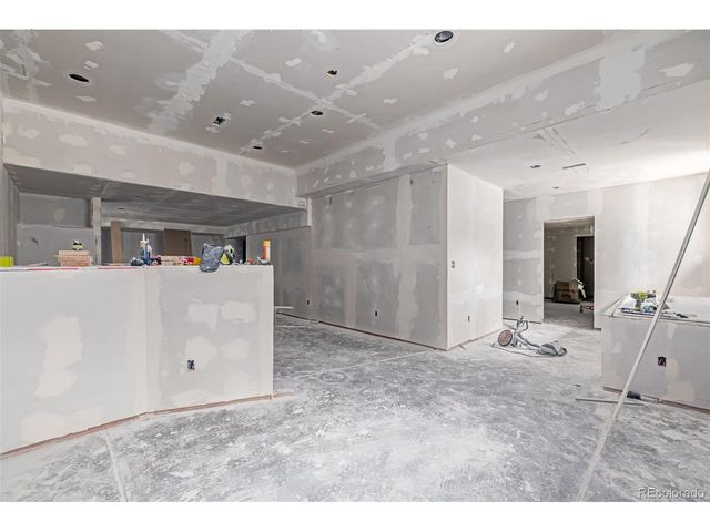 24248 E Roxbury Cir, Aurora, CO 80016