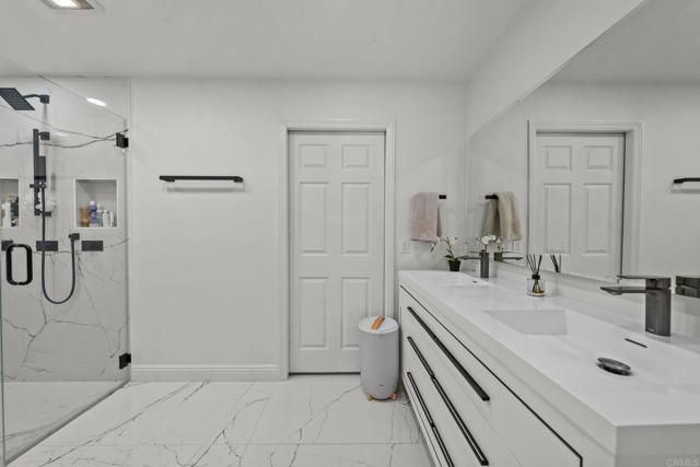 20 Lake Helix Drive, La Mesa, CA 91941