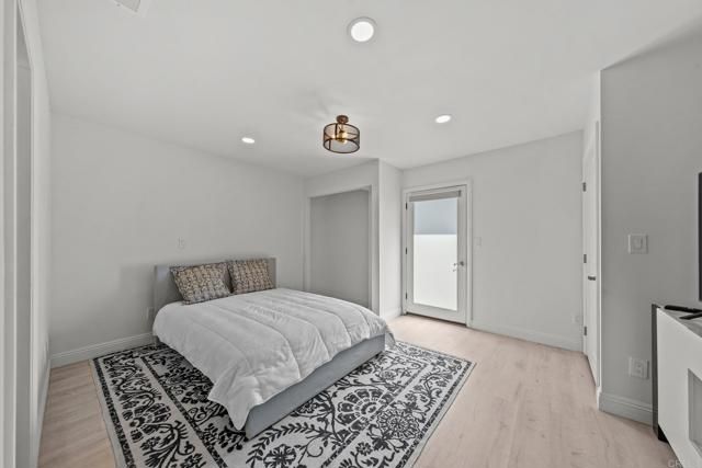 20 Lake Helix Drive, La Mesa, CA 91941