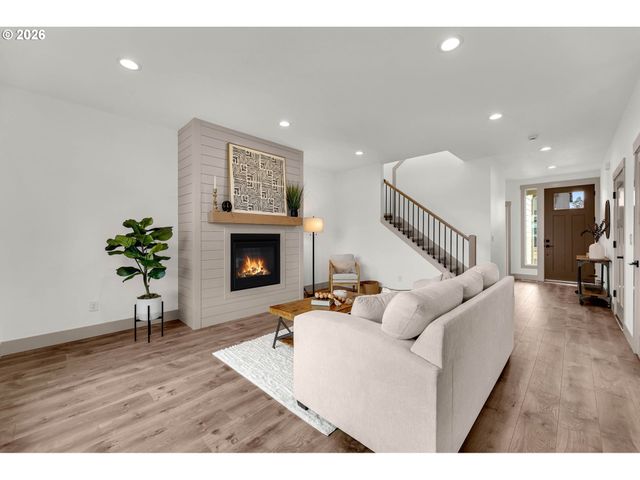 818 Se 35TH St, Battle Ground, WA 98604