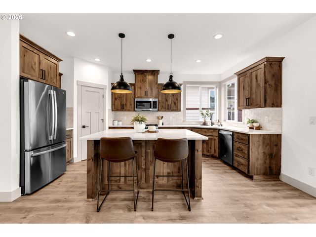 818 Se 35TH St, Battle Ground, WA 98604