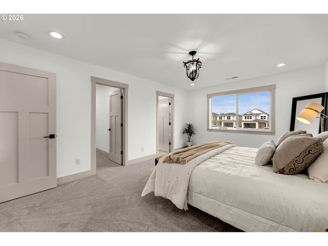 818 Se 35TH St, Battle Ground, WA 98604