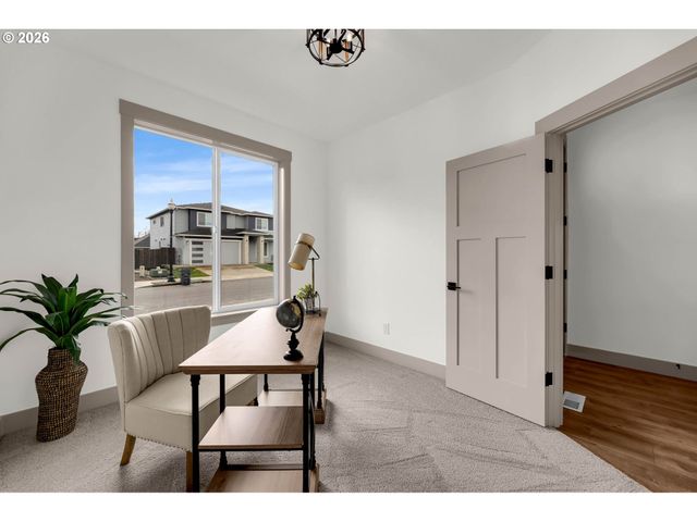 818 Se 35TH St, Battle Ground, WA 98604