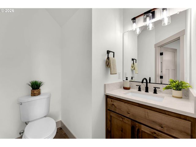 818 Se 35TH St, Battle Ground, WA 98604