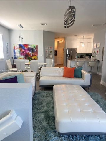 13128 SW 42nd Street 14204, Miramar, FL 33027