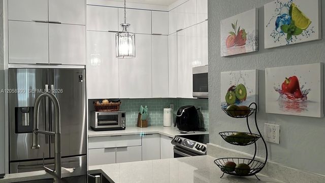 13128 SW 42nd Street 14204, Miramar, FL 33027
