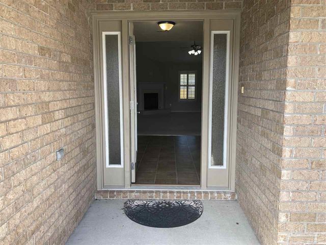 8770 Kennedy Dr, Pensacola, FL 32506