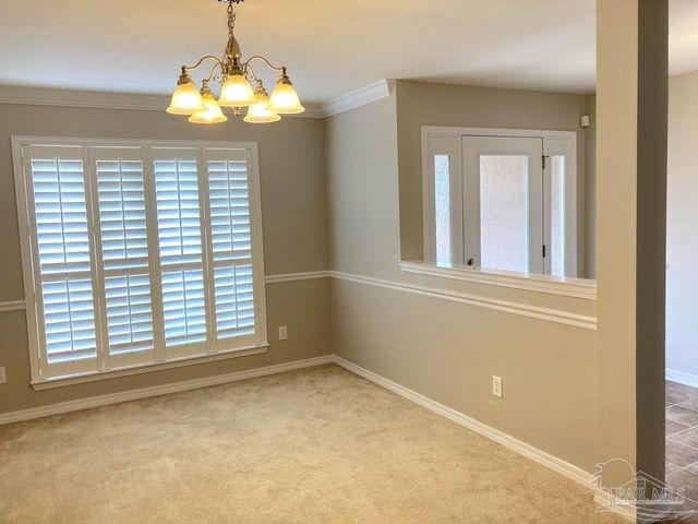 8770 Kennedy Dr, Pensacola, FL 32506