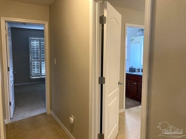 8770 Kennedy Dr, Pensacola, FL 32506