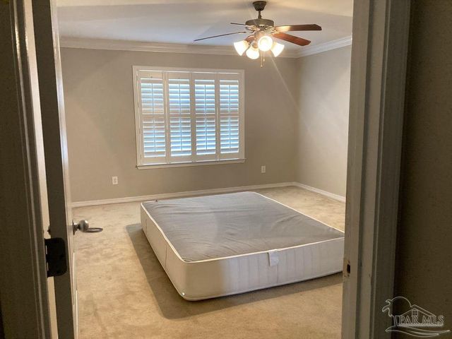 8770 Kennedy Dr, Pensacola, FL 32506