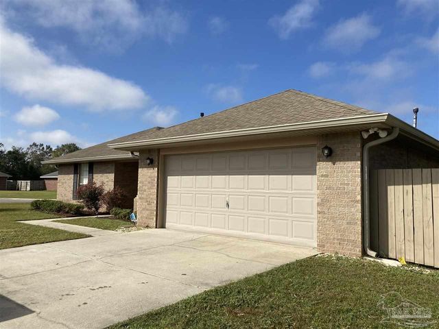 8770 Kennedy Dr, Pensacola, FL 32506