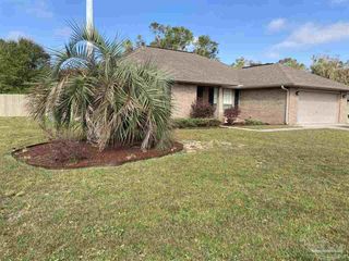 8770 Kennedy Dr, Pensacola, FL 32506