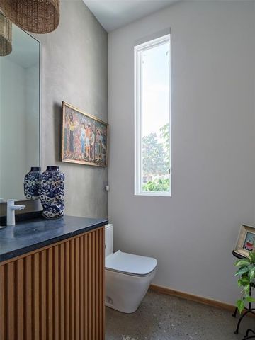 901 N Francis Avenue, Oklahoma City, OK 73106