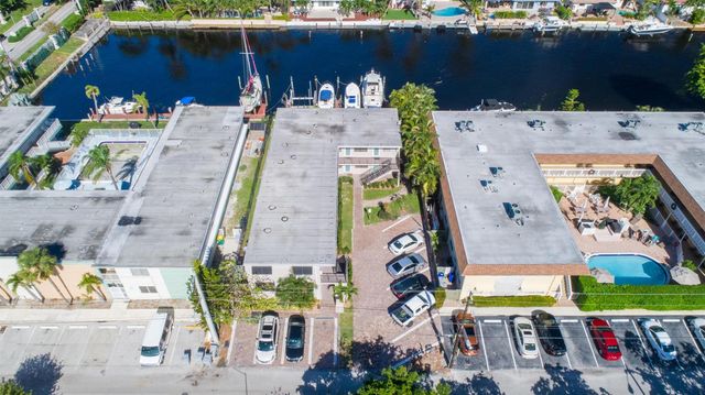 2621 NE 1st Street 7, Pompano Beach, FL 33062