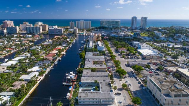 2621 NE 1st Street 7, Pompano Beach, FL 33062