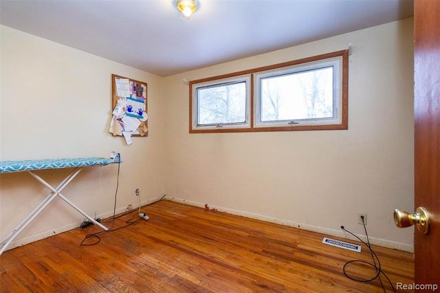 16024 Stratford Drive, Southfield, MI 48075