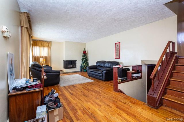 16024 Stratford Drive, Southfield, MI 48075