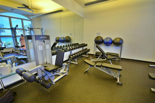 2080 S Ocean Dr 1711, Hallandale Beach, FL 33009