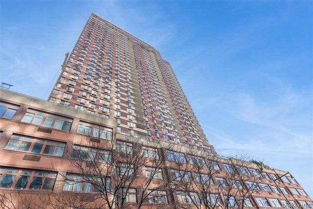 4-74 48th Avenue 17J, Long Island City, NY 11109